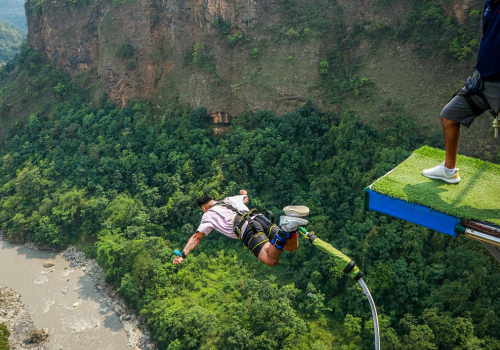 bungee jumping