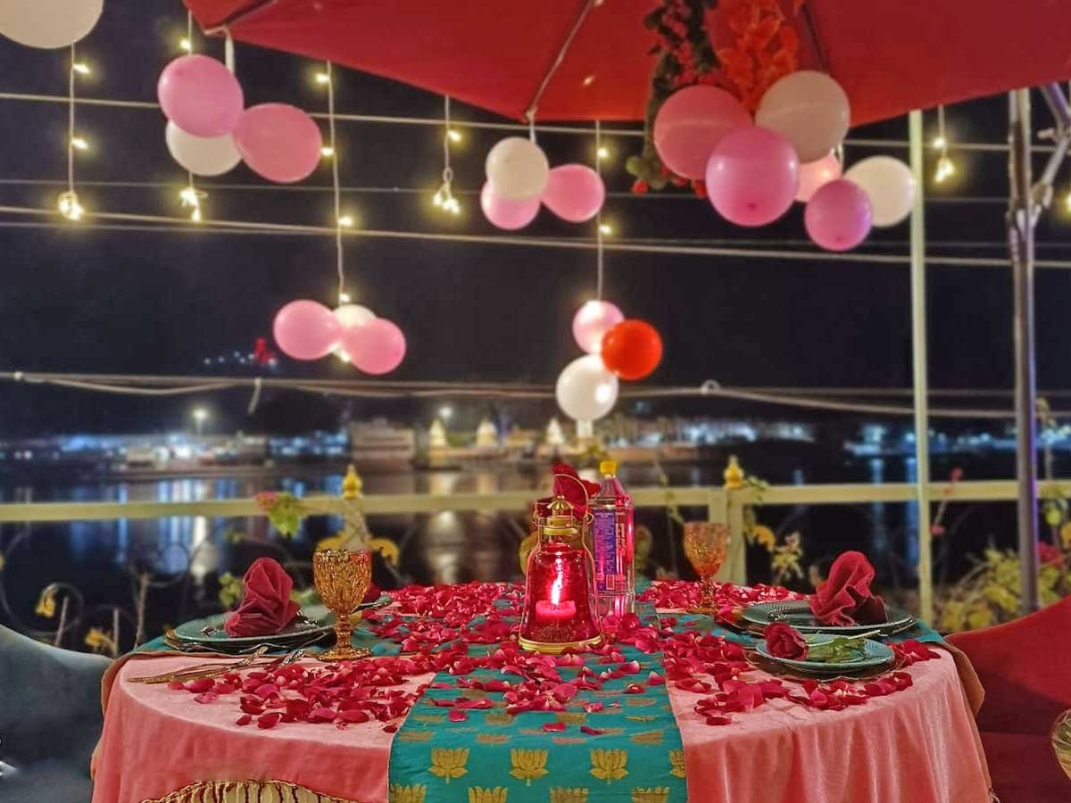 hotel with conference hall in Rishikesh