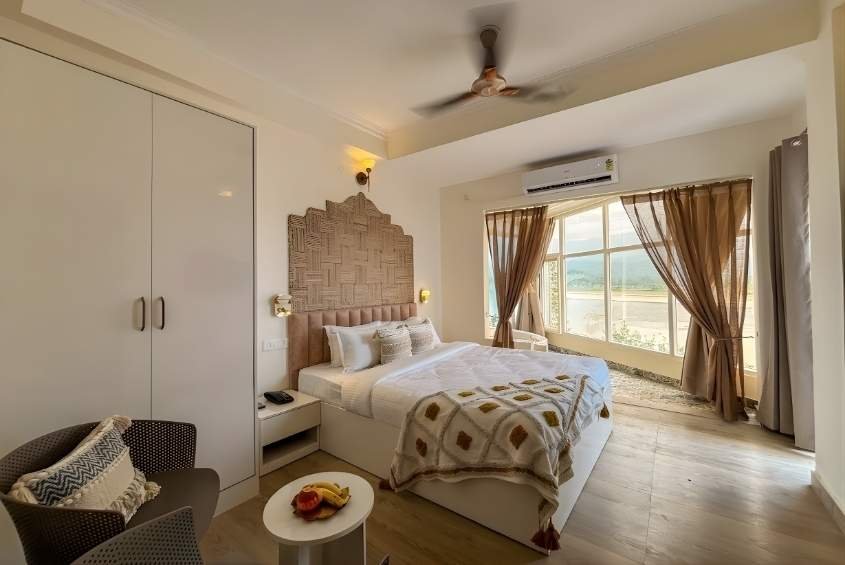 Family Suite Room with Jacuzzi