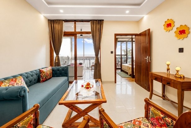Two Bedroom Apartment With Ganga View and Jacuzzi