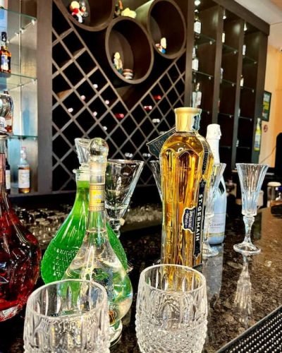 junglee bar at neeraj luxury hotels in rishikesh